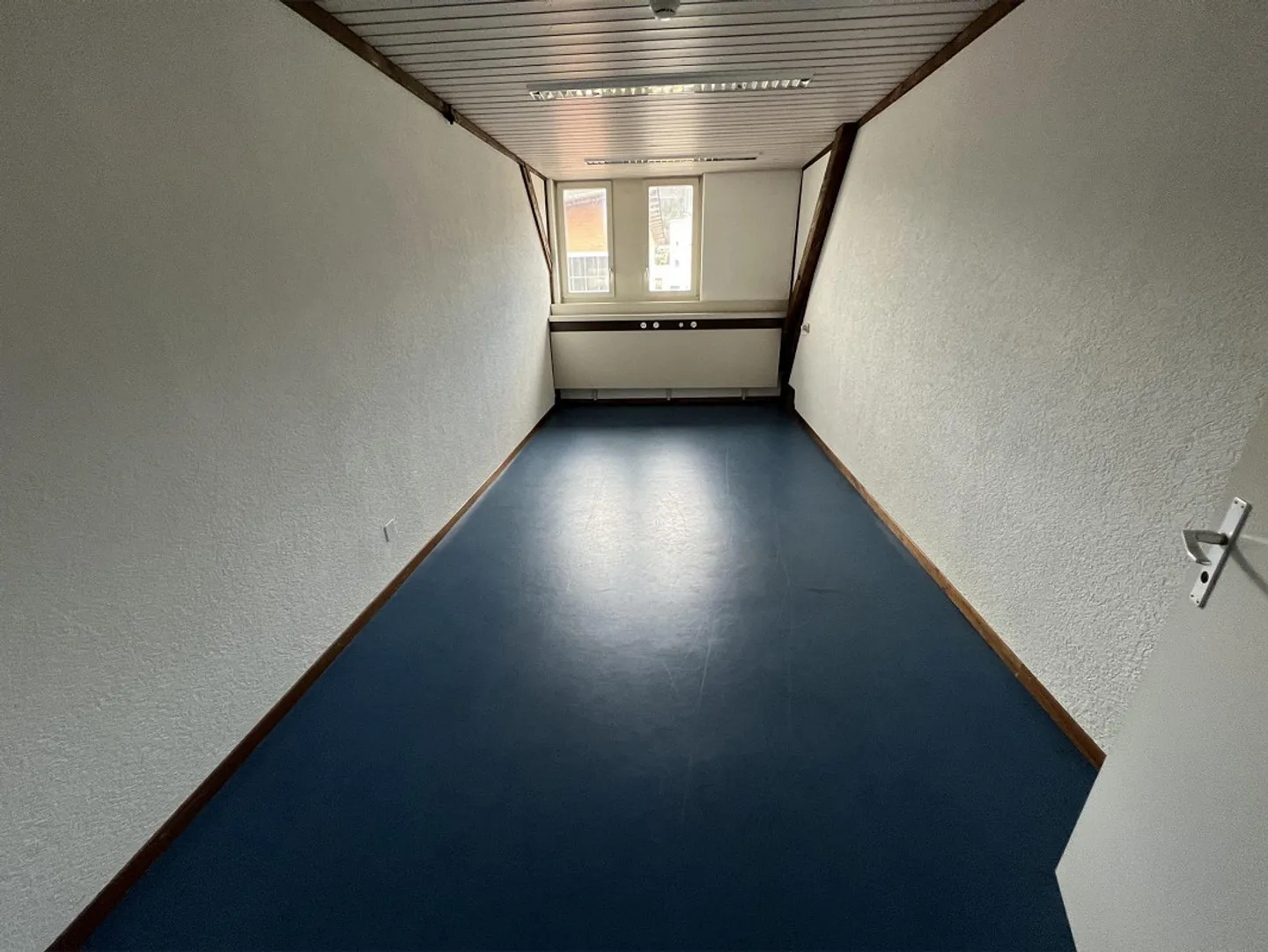 Commercial spaces in Balsthal at attractive conditions - Photo 10 of 13