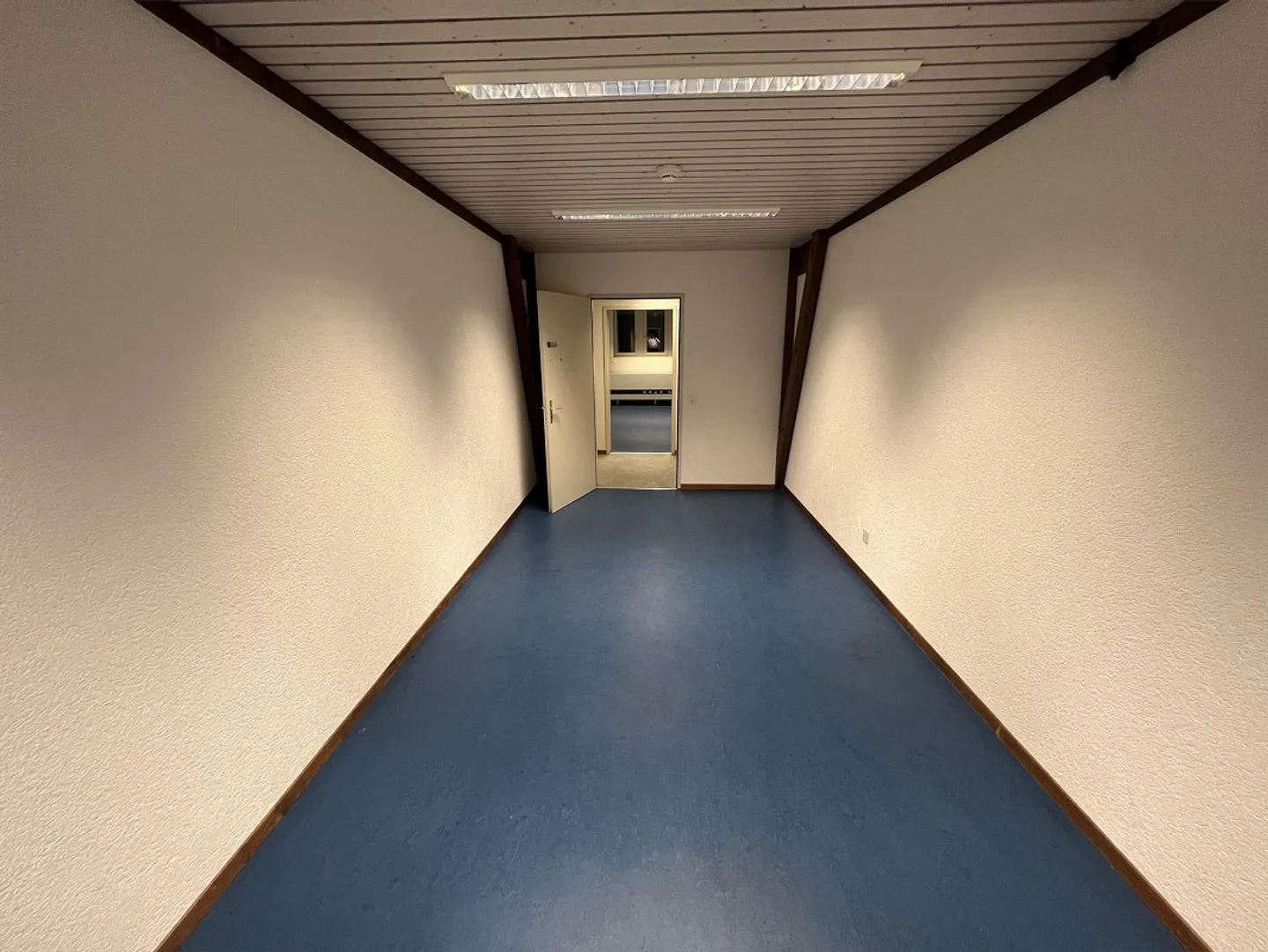 Commercial spaces in Balsthal at attractive conditions - Photo 11 of 13