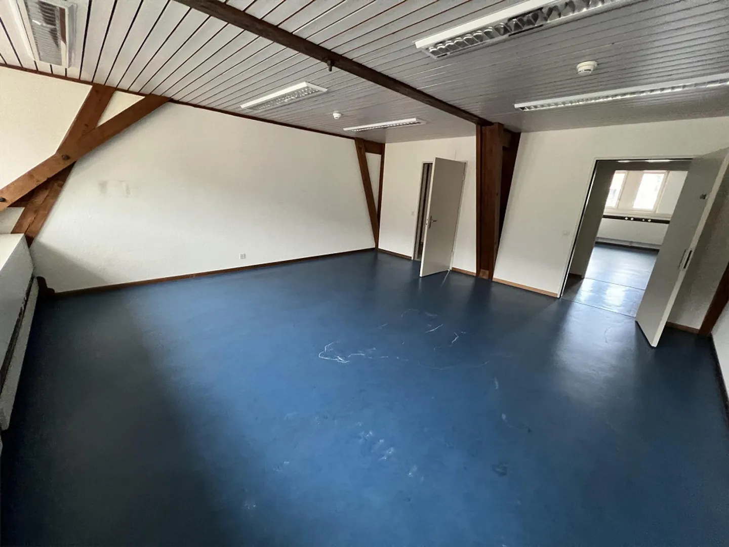Commercial spaces in Balsthal at attractive conditions - Photo 13 of 13