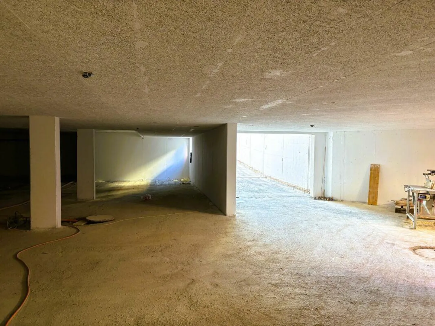 Garage à louer - Photo 5 sur 6