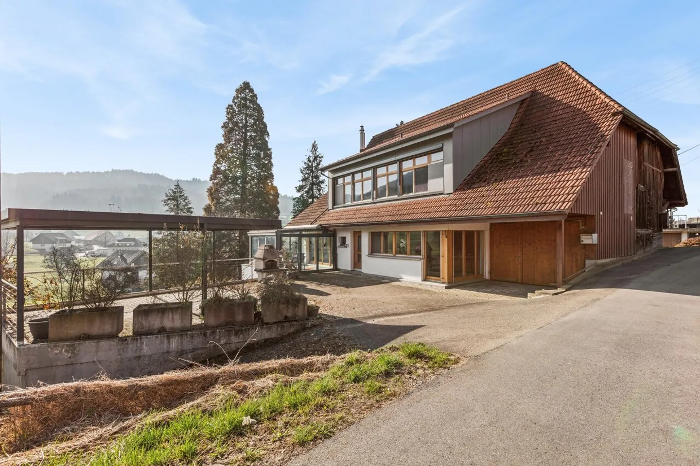 Charme historique avec confort moderne - Photo 1 sur 10