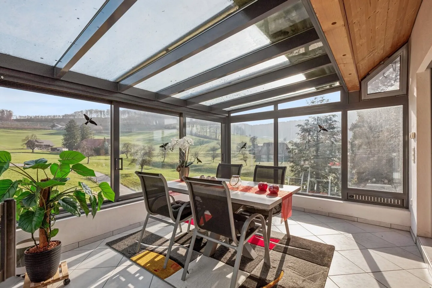 Charme historique avec confort moderne - Photo 3 sur 10