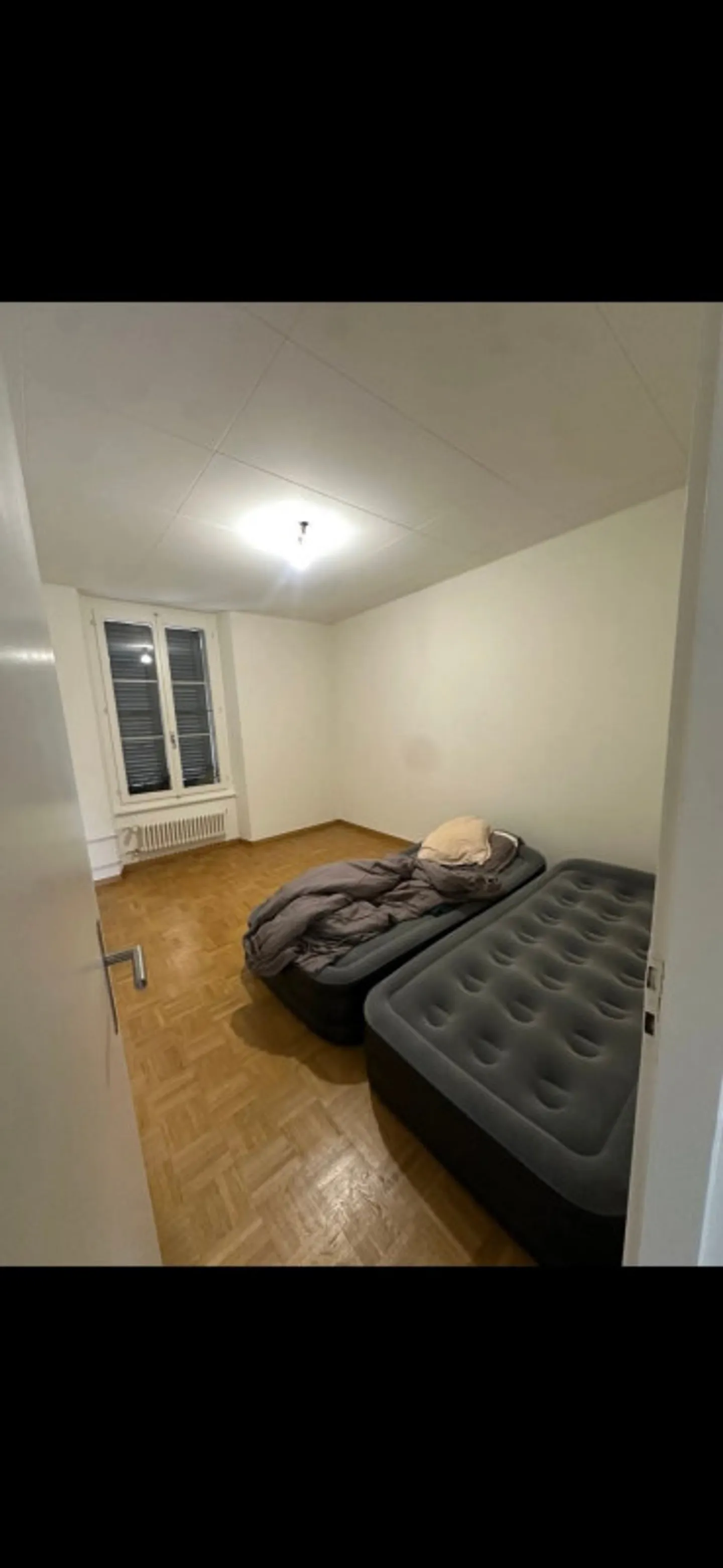 Appartement 2 pièces situé à Carouge - Photo 1 sur 3