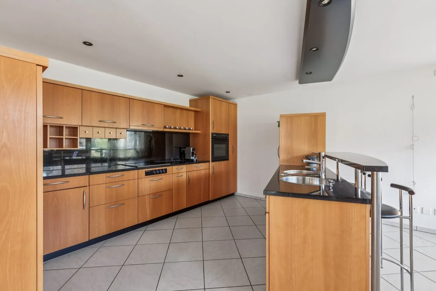 Charme historique avec confort moderne - Photo 5 sur 10