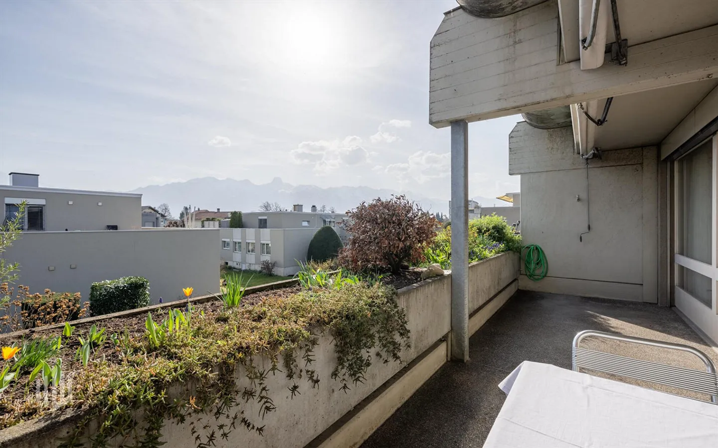 Helle Wohnung mit Balkon - Foto 5 von 8