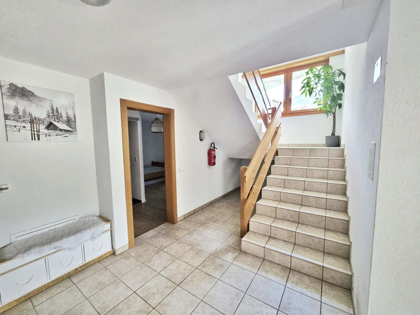 Très spacieux appartement de 5,5 pièces dans l'emplacement le plus ensoleillé près de la Hannigbahn. - Photo 17 sur 18