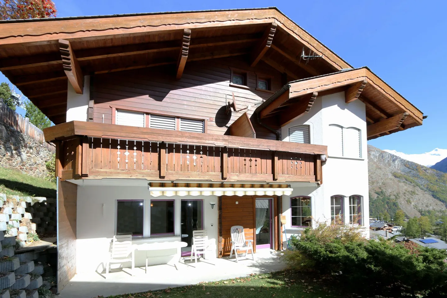 Très spacieux appartement de 5,5 pièces dans l'emplacement le plus ensoleillé près de la Hannigbahn. - Photo 18 sur 18