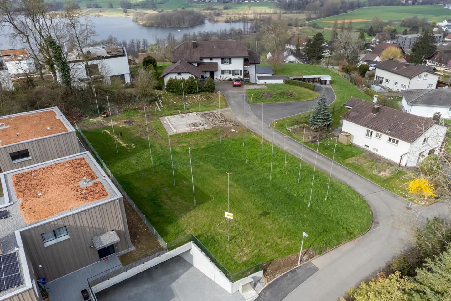 New building with breathtaking view - Photo 11 of 13