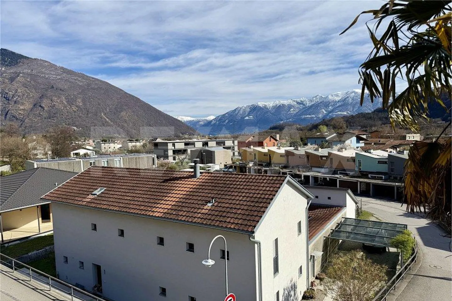 Double opportunity in Verscio with renovated apartments and view - Photo 7 of 13