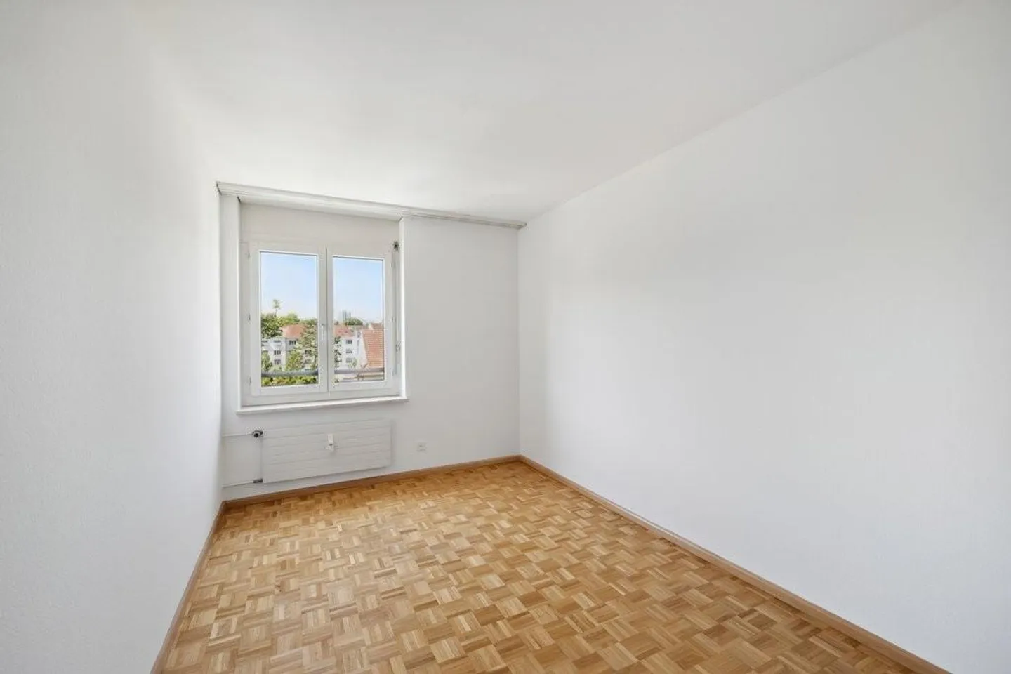 Living in the Heart of Birsfelden - Photo 11 of 12