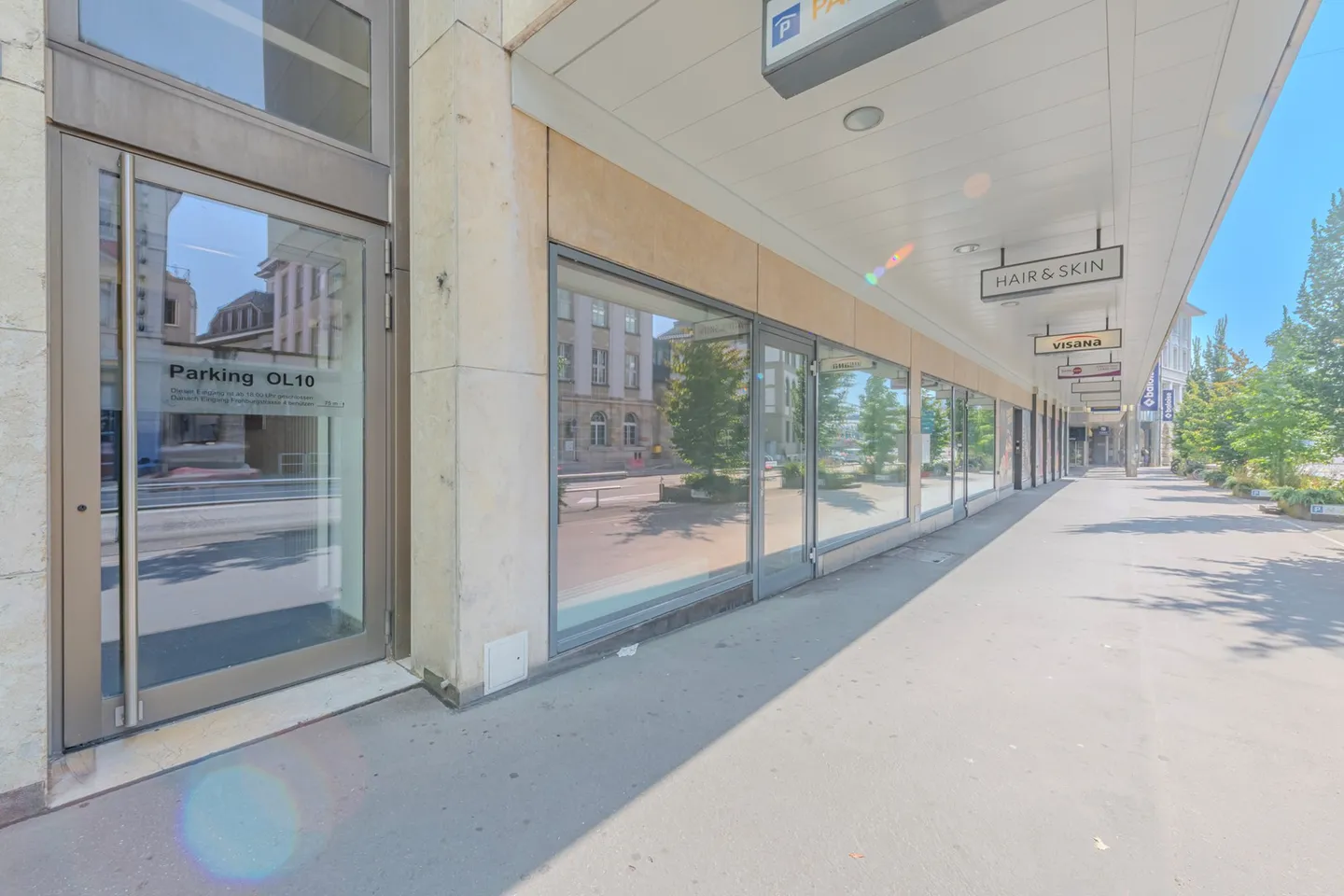 Espace Commercial Moderne à Louer - Photo 8 sur 9