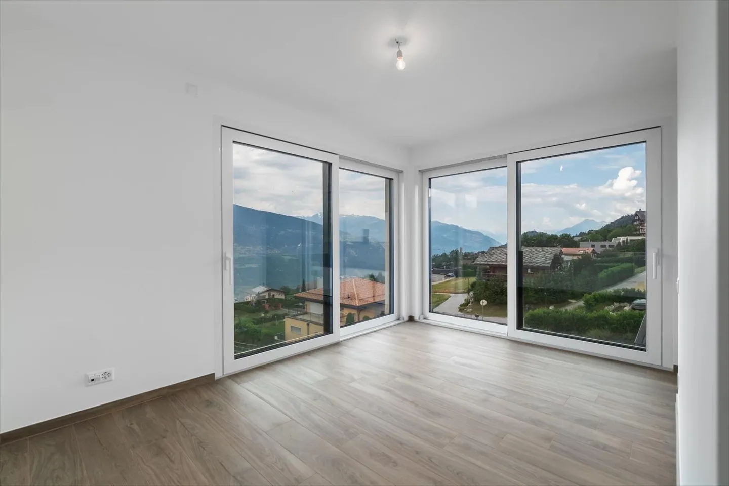 Maison 5.5 pièces - Photo 9 sur 13
