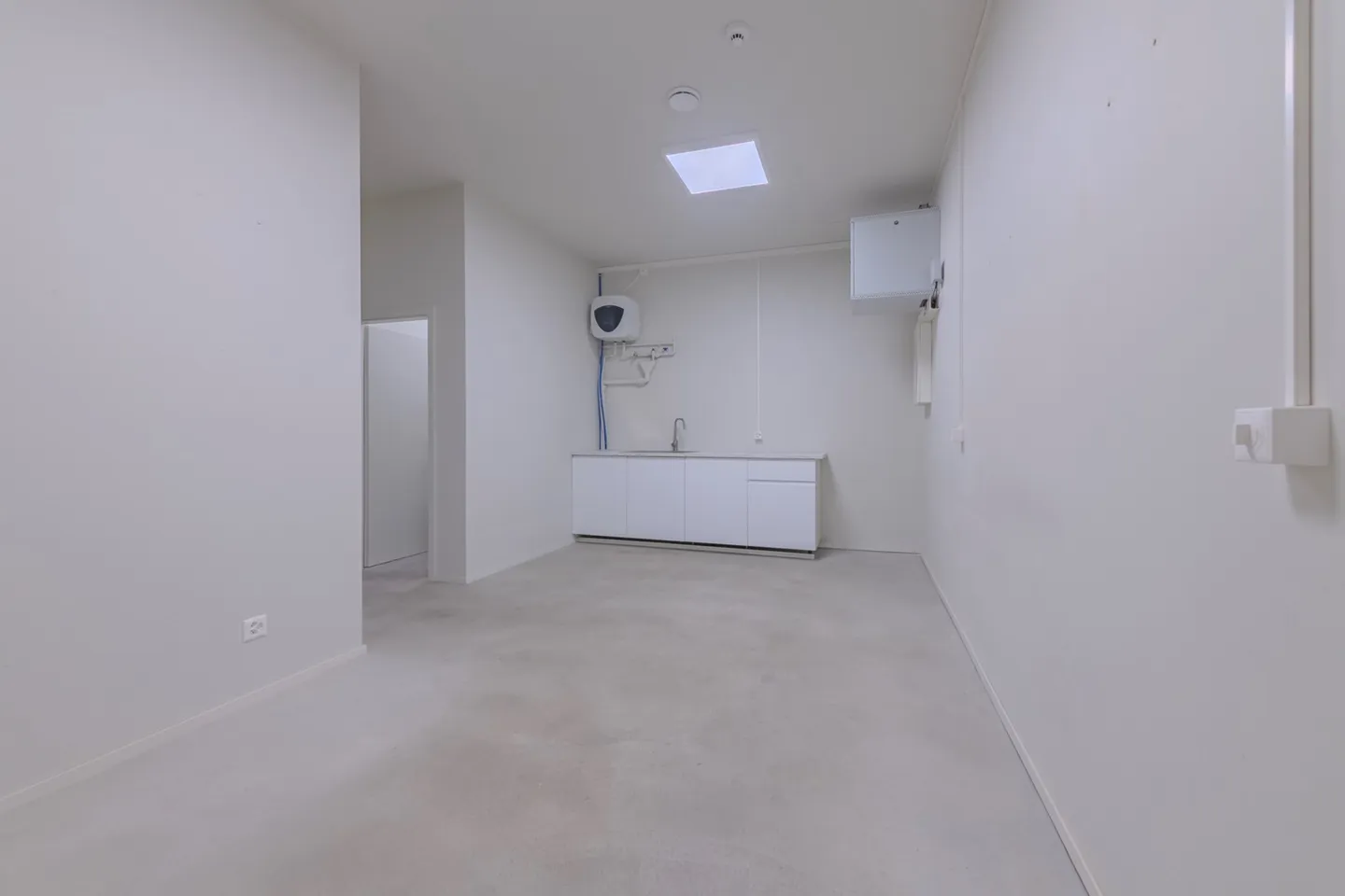 Espace Commercial Moderne à Louer - Photo 7 sur 9