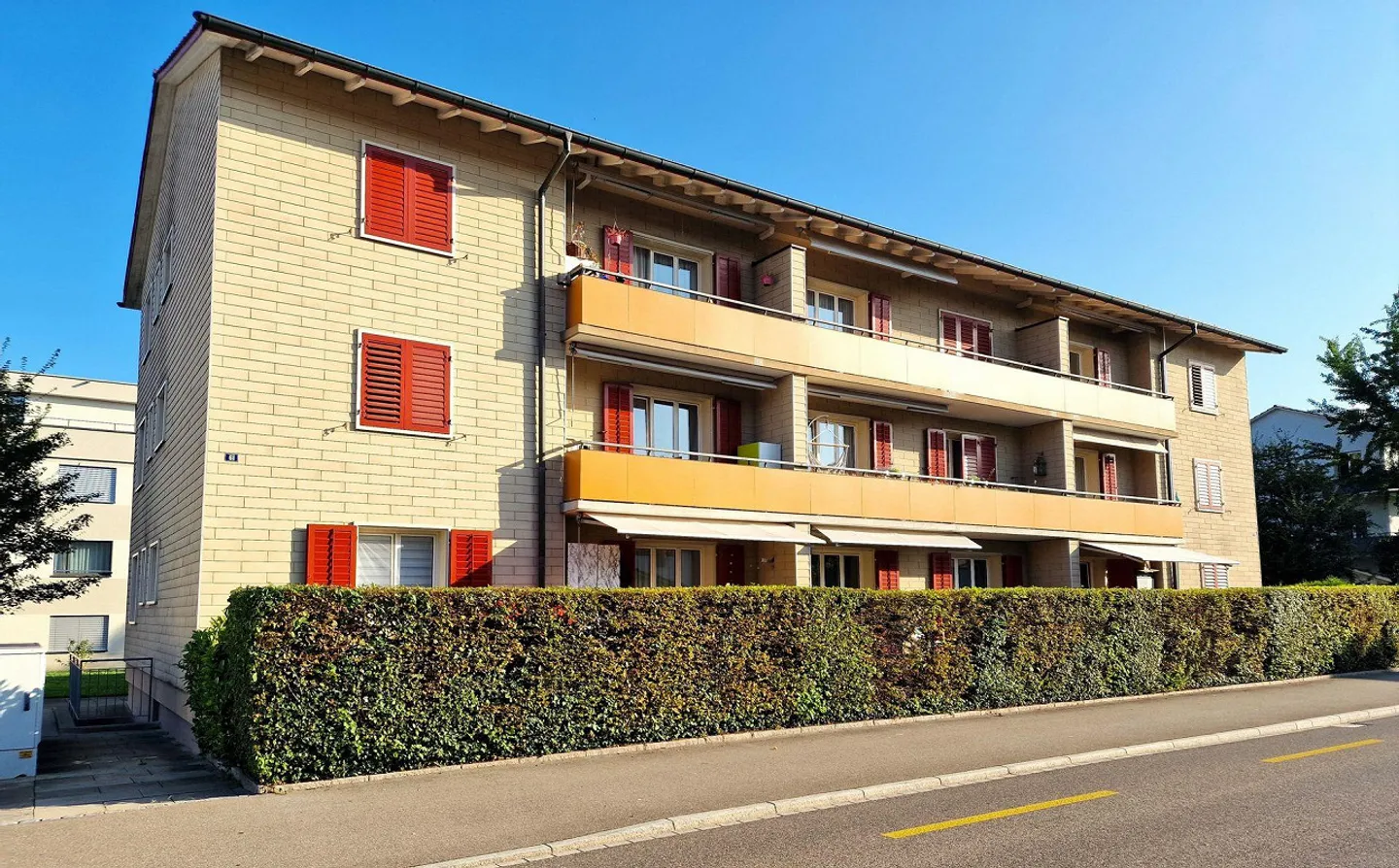 Charming 4-Room Apartment - Photo 1 of 8