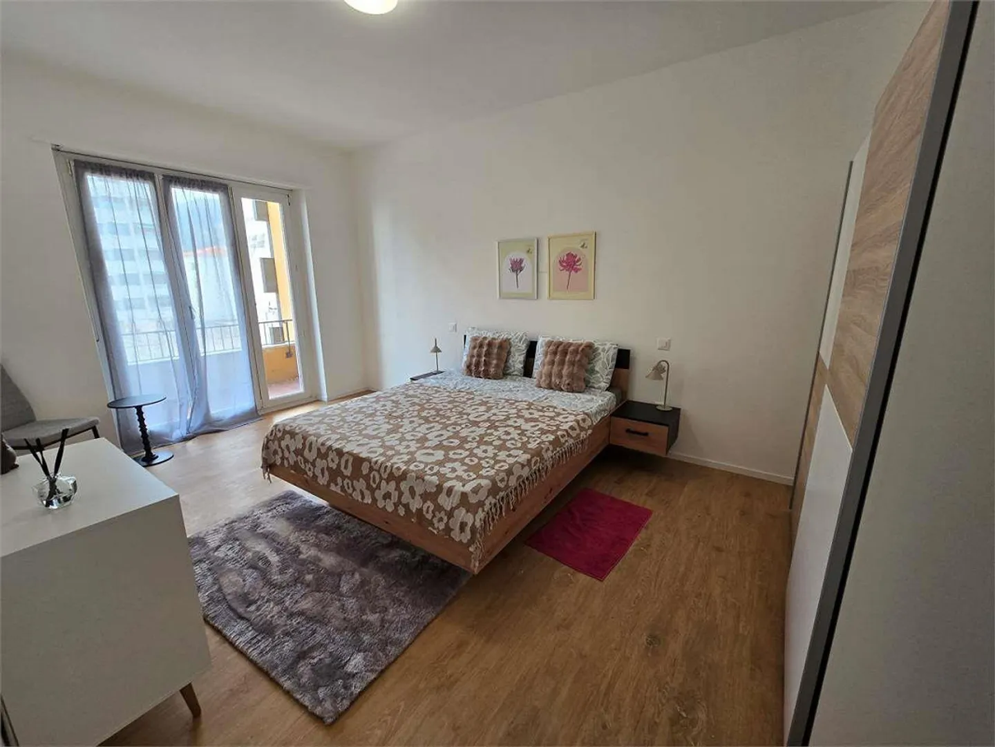 Chiasso - Prestigeträchtige 4.5 Zimmer "Schlüsselfertig" - Möbliert und Renoviert - Foto 6 von 11