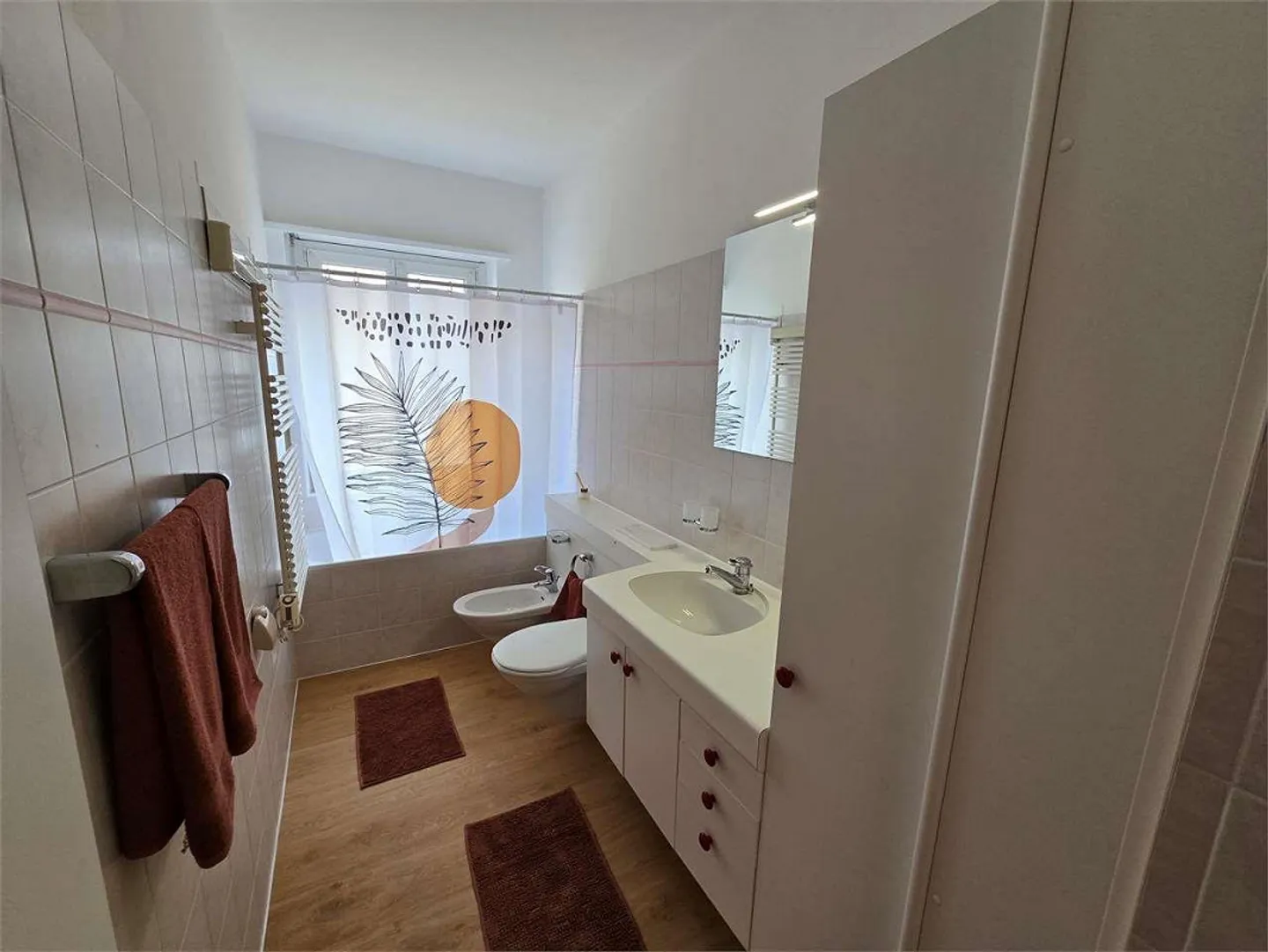 Chiasso - Prestigeträchtige 4.5 Zimmer "Schlüsselfertig" - Möbliert und Renoviert - Foto 10 von 11