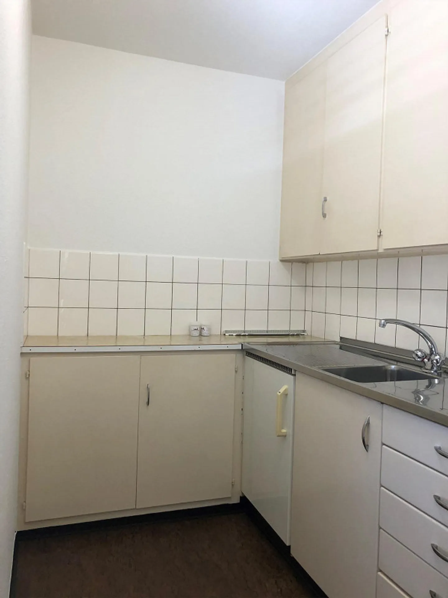 Appartamento luminoso con grande balcone a Burgernziel - Foto 4 di 8