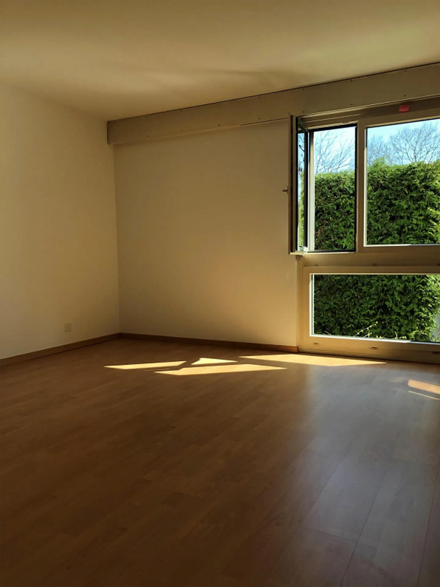 Appartamento luminoso con grande balcone a Burgernziel - Foto 5 di 8