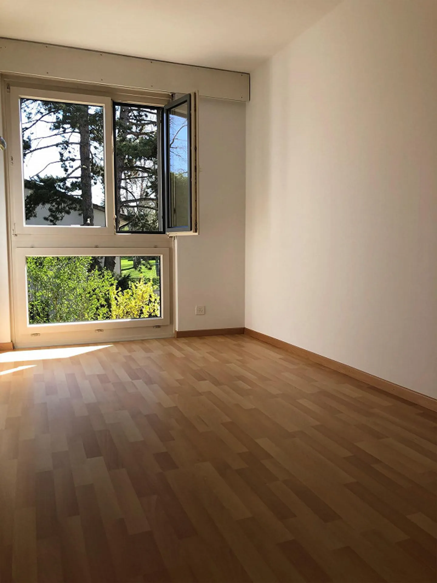 Appartamento luminoso con grande balcone a Burgernziel - Foto 6 di 8