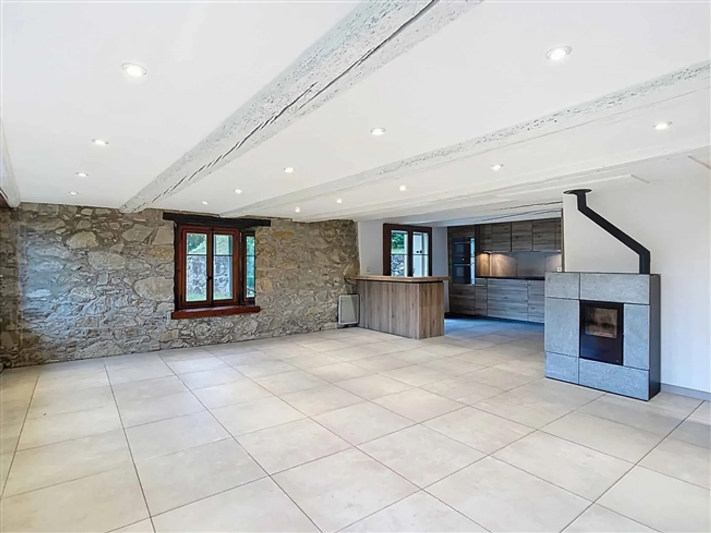 Renovated farmhouse in the heart of nature - Photo 4 of 13