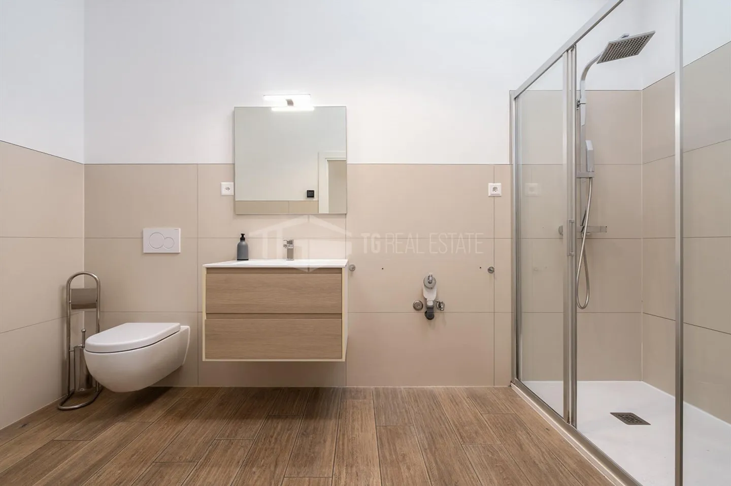 DUPLEX VIGANELLO DE 3.5 PIÈCES MEUBLÉ - Photo 11 sur 13