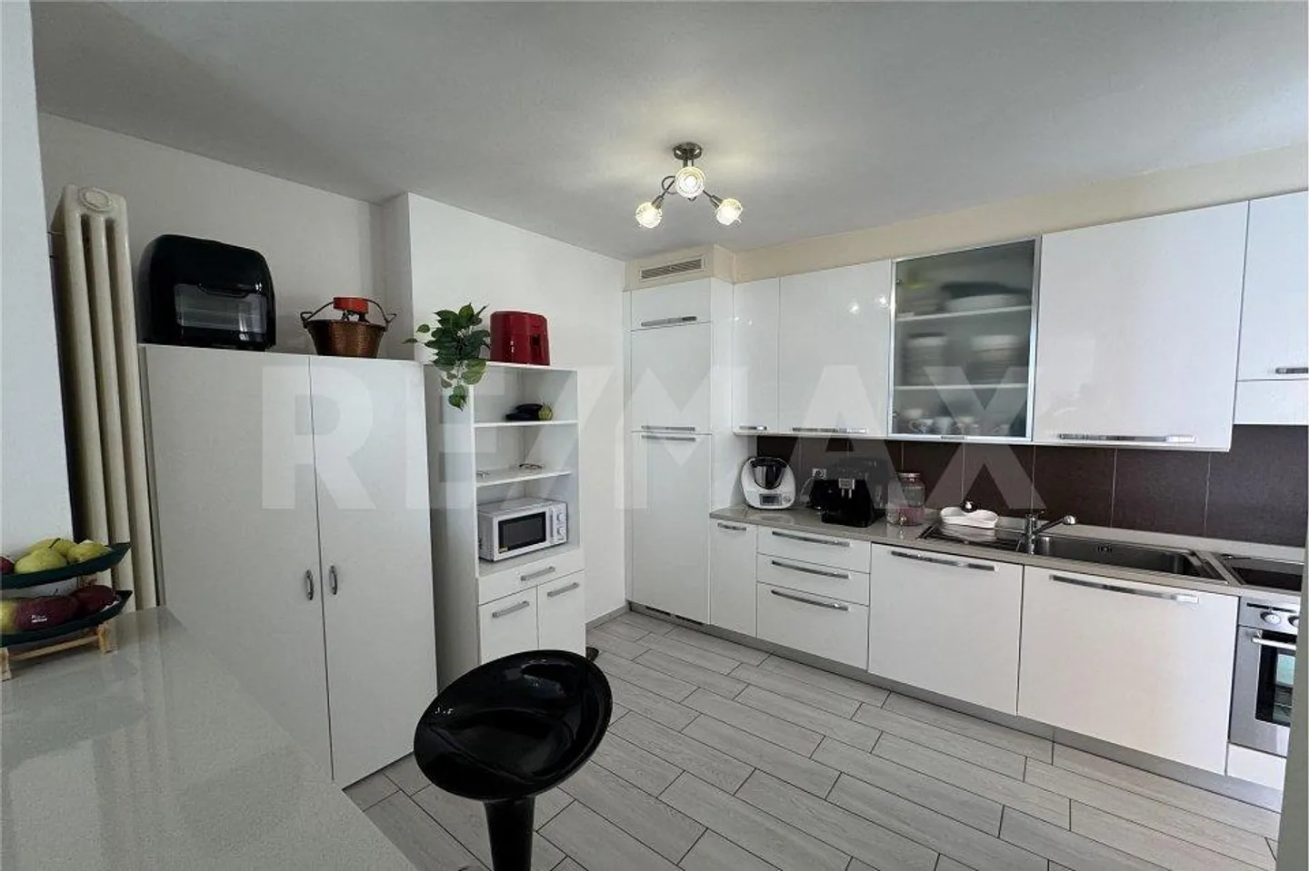 Spacious and comfortable 4½ rooms in a quiet residence - Photo 7 of 13