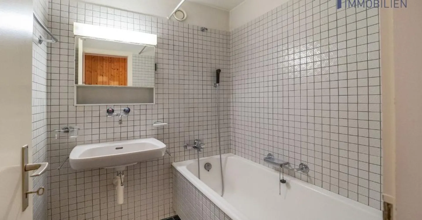 Fehr Immobiliare - Proprietà residenziale e commerciale situata in posizione centrale - Foto 10 di 13