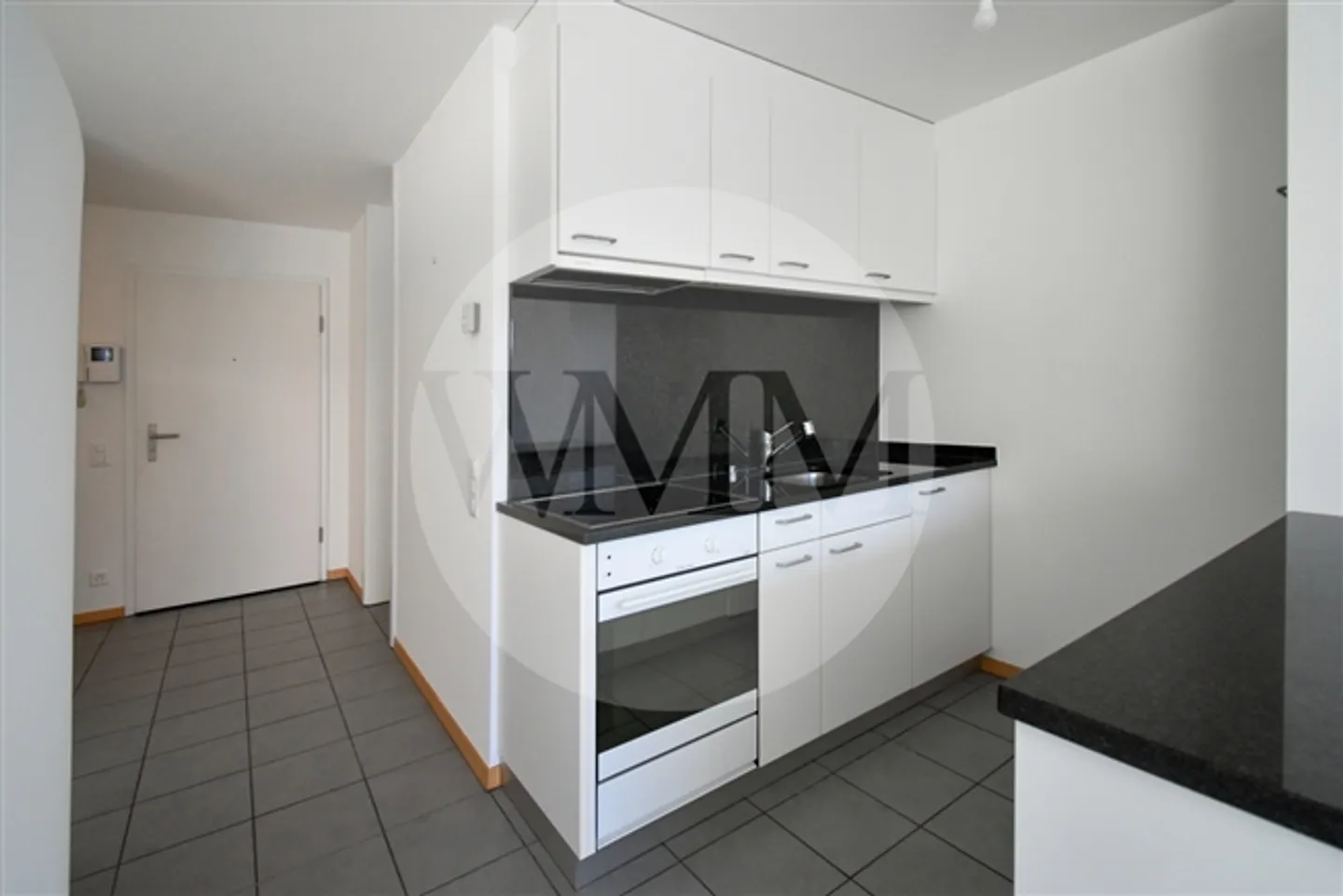 «MODERNES STUDIO MIT GROSSER TERRASSE» - Foto 3 von 13