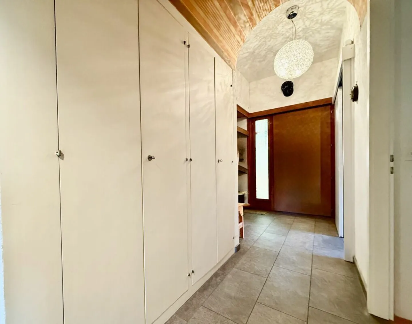 Family Villa in Ardon - Photo 6 of 13