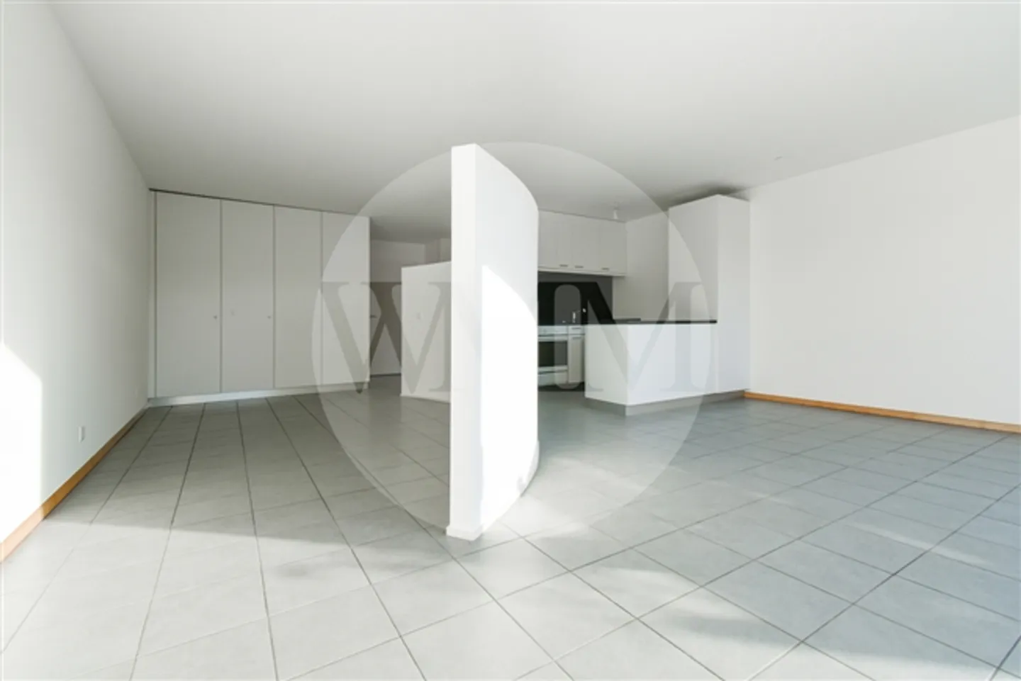 «MODERNES STUDIO MIT GROSSER TERRASSE» - Foto 1 von 13