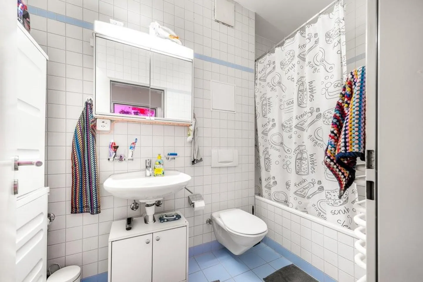 Charming apartment with balcony in a central location in Basel - Photo 9 of 9