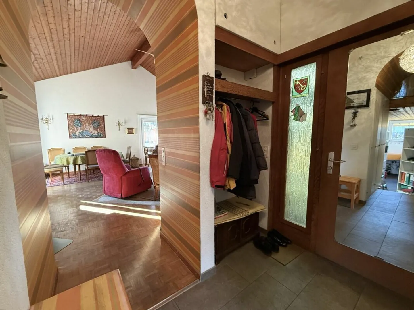 Family Villa in Ardon - Photo 4 of 13