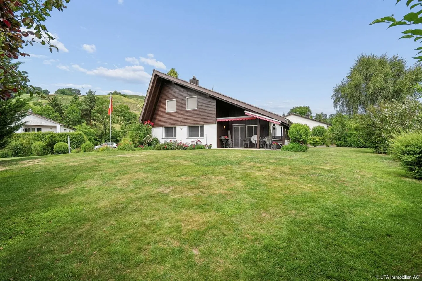 Charmantes Einfamilienhaus mit Garten - Foto 1 von 19