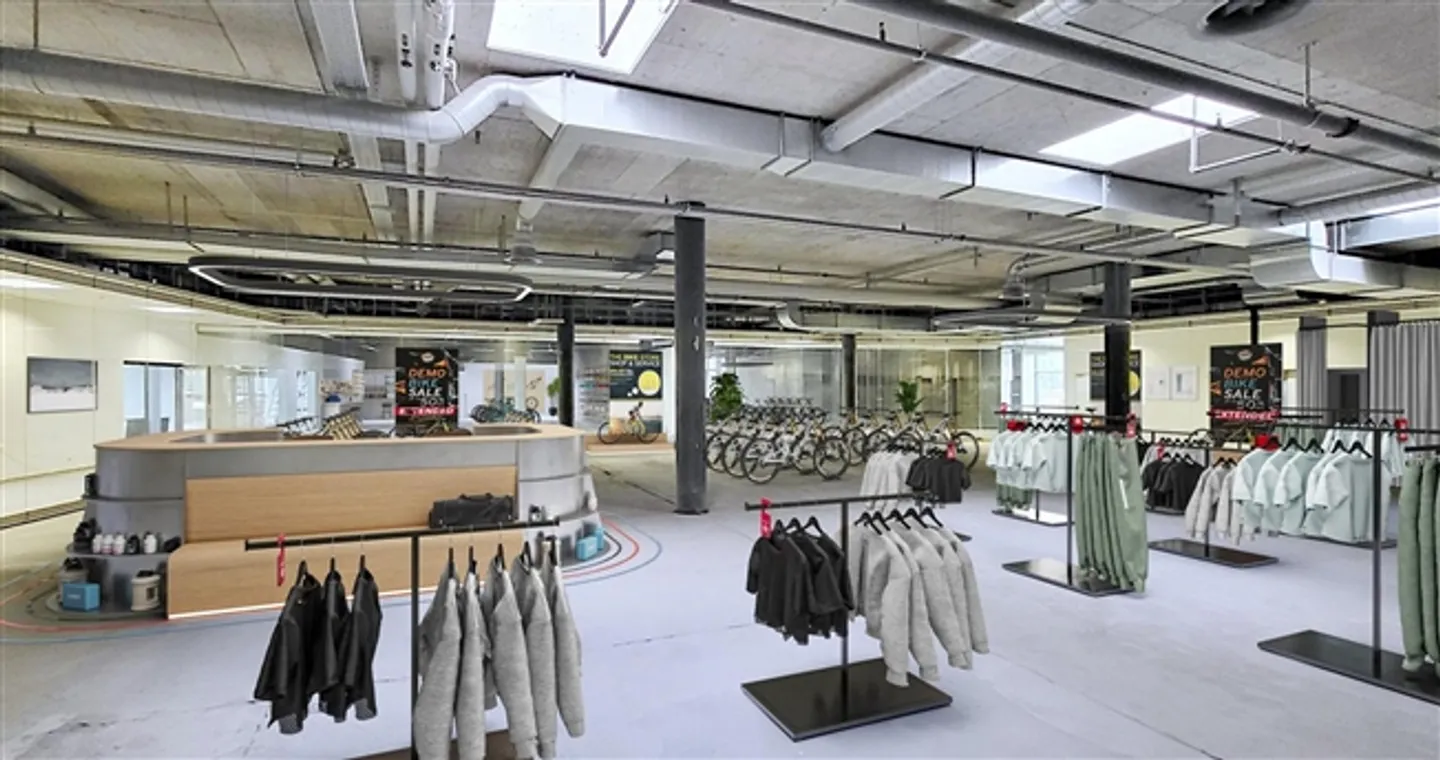 Exciting retail spaces right next to PureGym - Photo 4 of 7