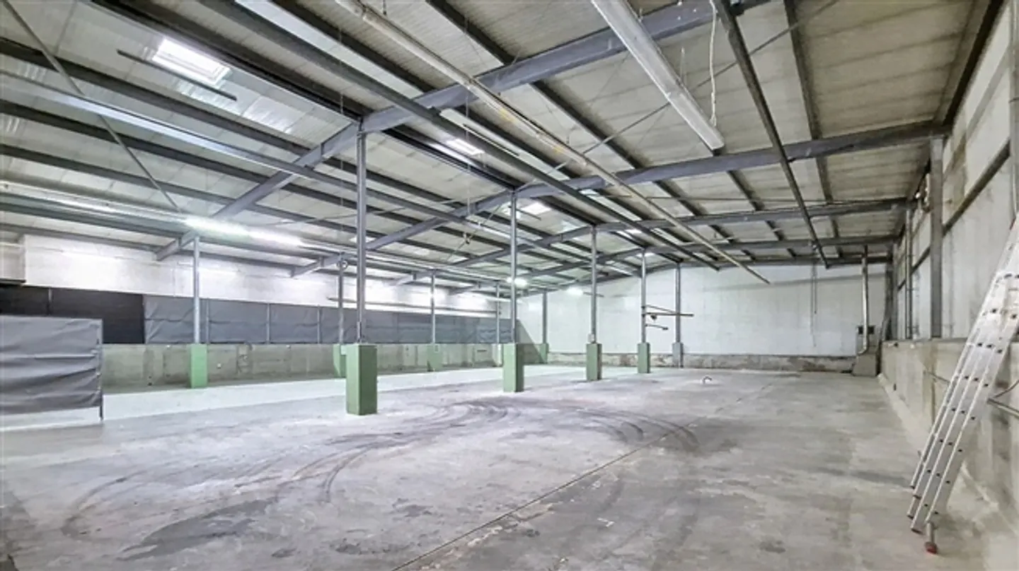 Industrial Hall of 790 m2 (Lot 2) in Lucens / VD - Photo 5 of 8