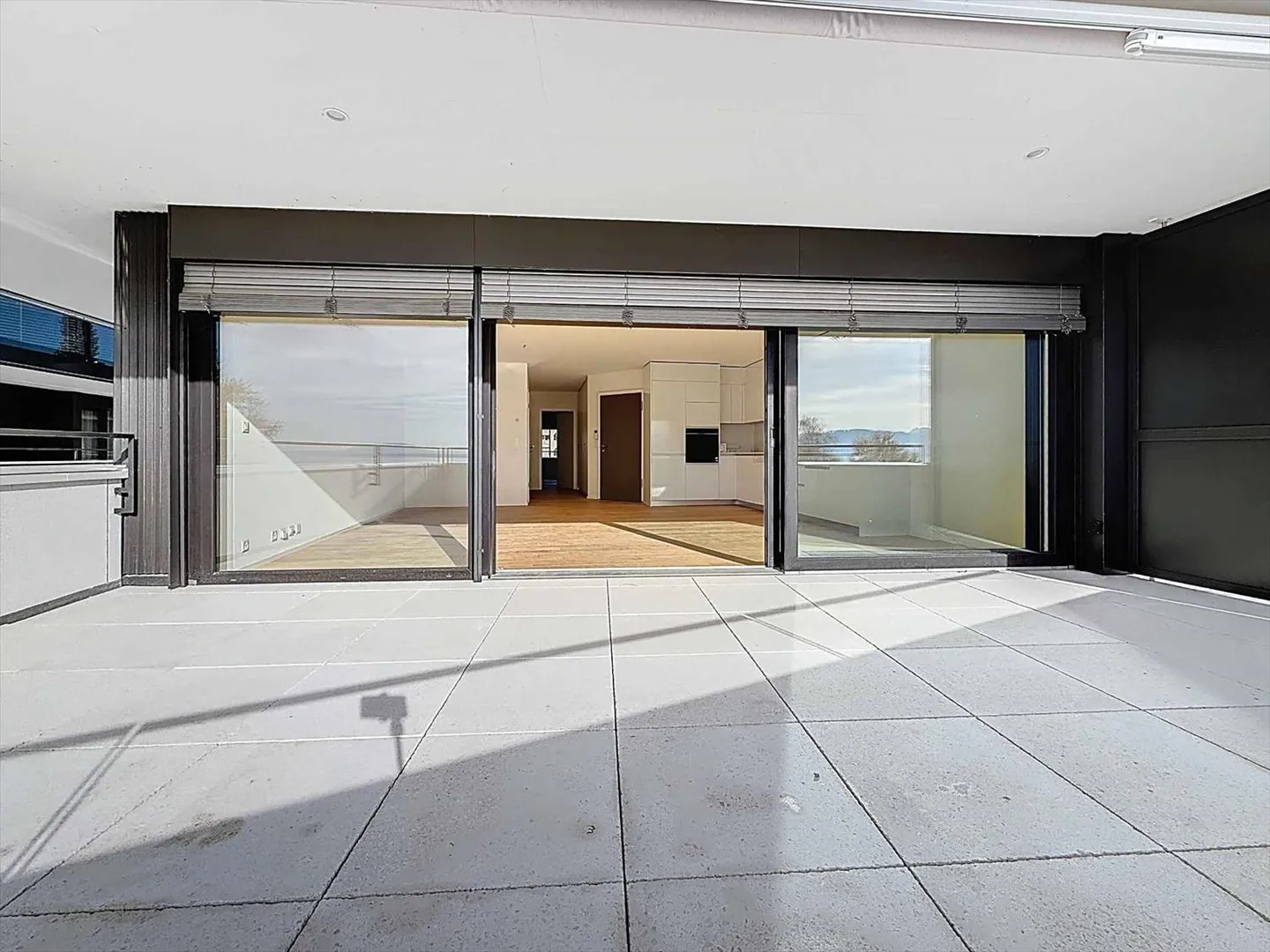 UNIQUE! Attique de 2.5 pièces de 68m2 avec 2 terrasses et vue panoramique sur le - Photo 7 sur 13