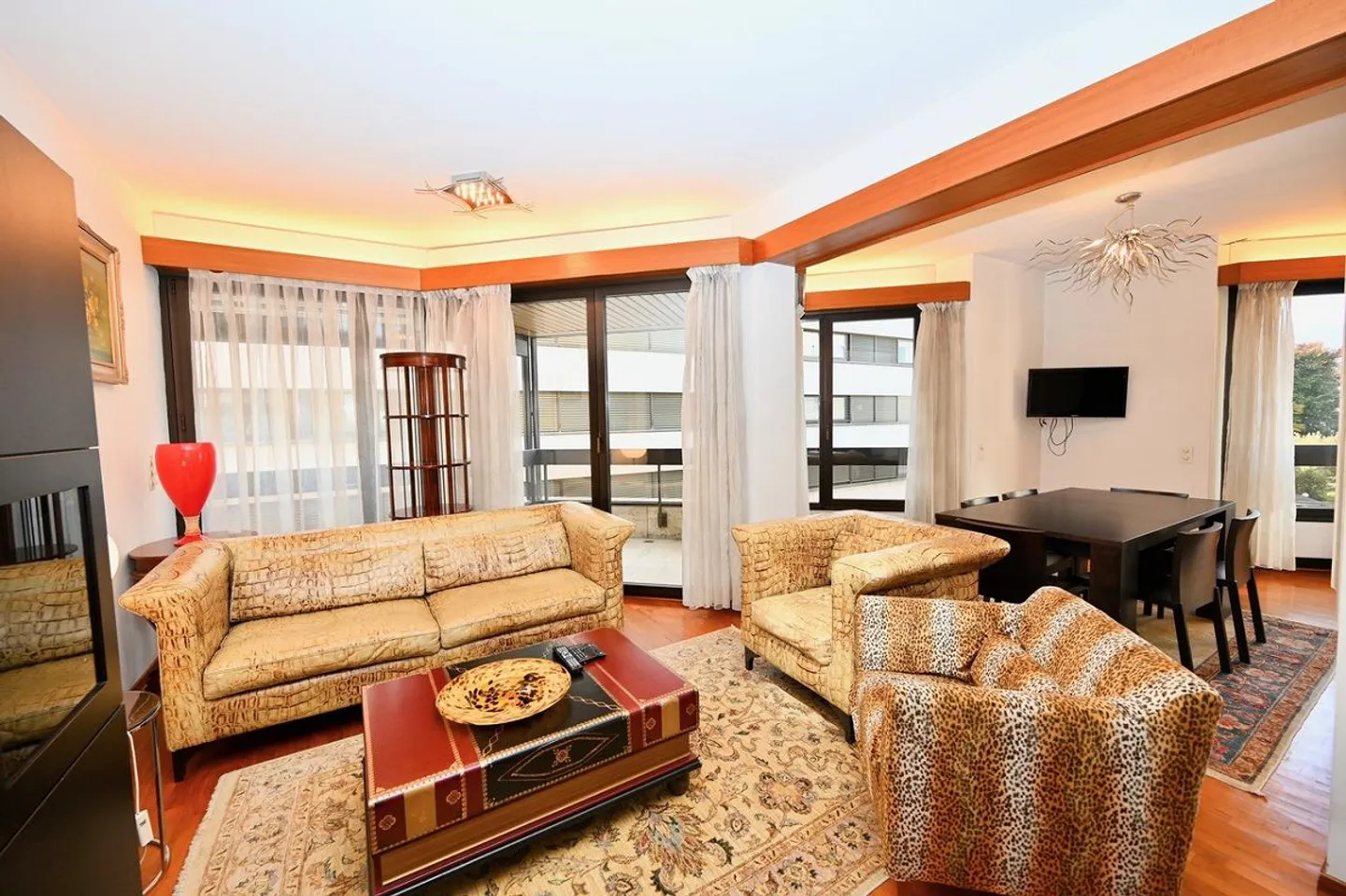 Raffiniertes Apartment Nahe dem Zentrum von Lugano und dem See - Foto 1 von 17
