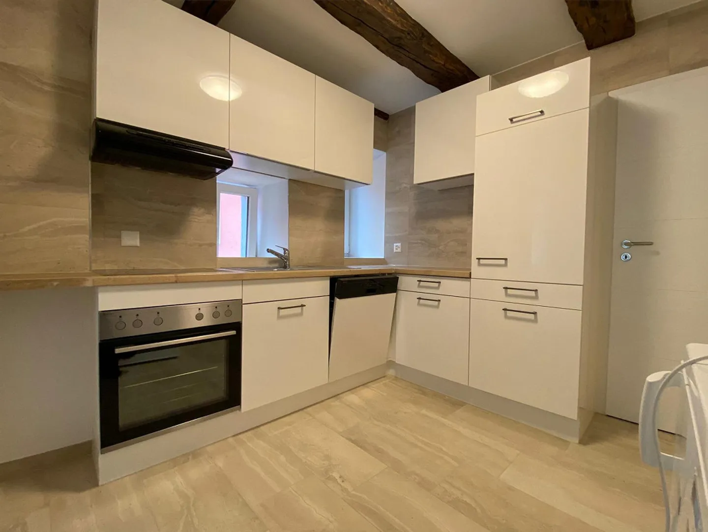 Charming 3.5-room apartment in Felsberg - Photo 5 of 6