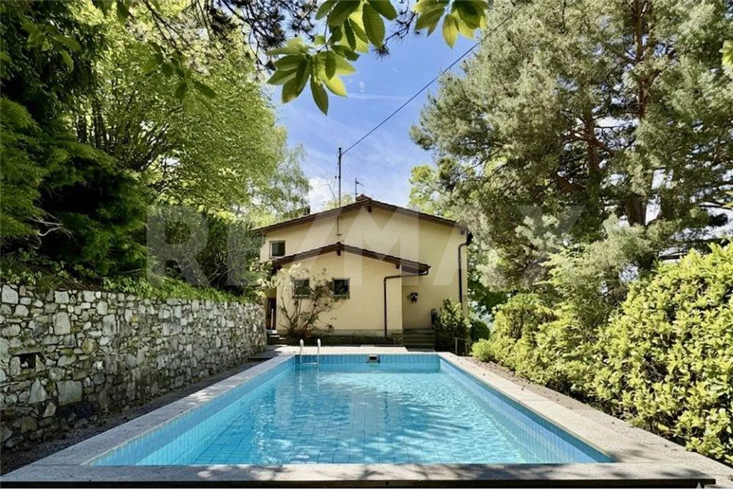 Charmante villa con piscina - Foto 6 di 13