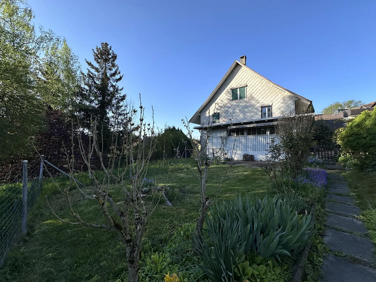 Terrain avec potentiel - Photo 2 sur 8