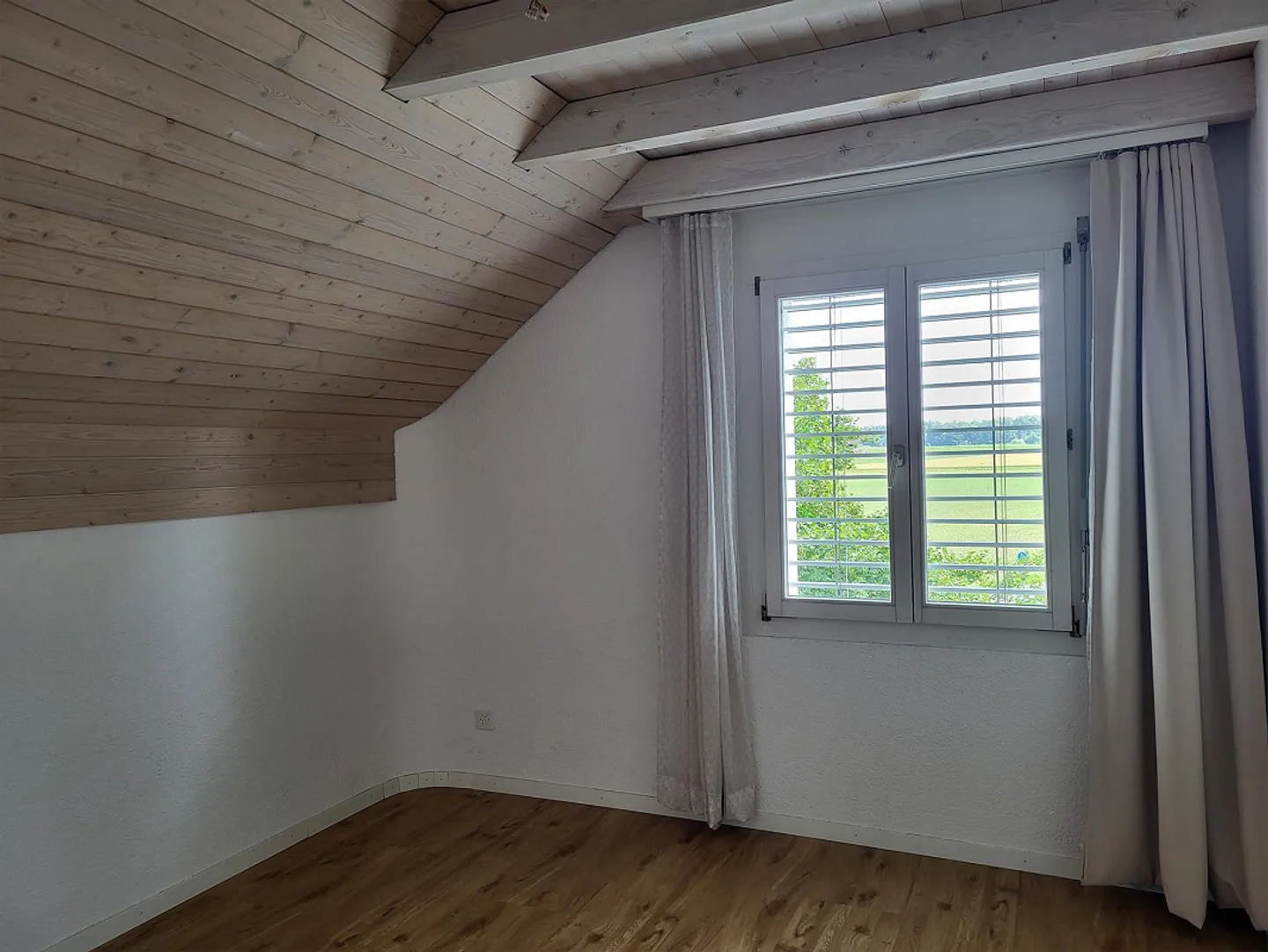 Ampio appartamento duplex di 3,5 locali - Foto 5 di 10