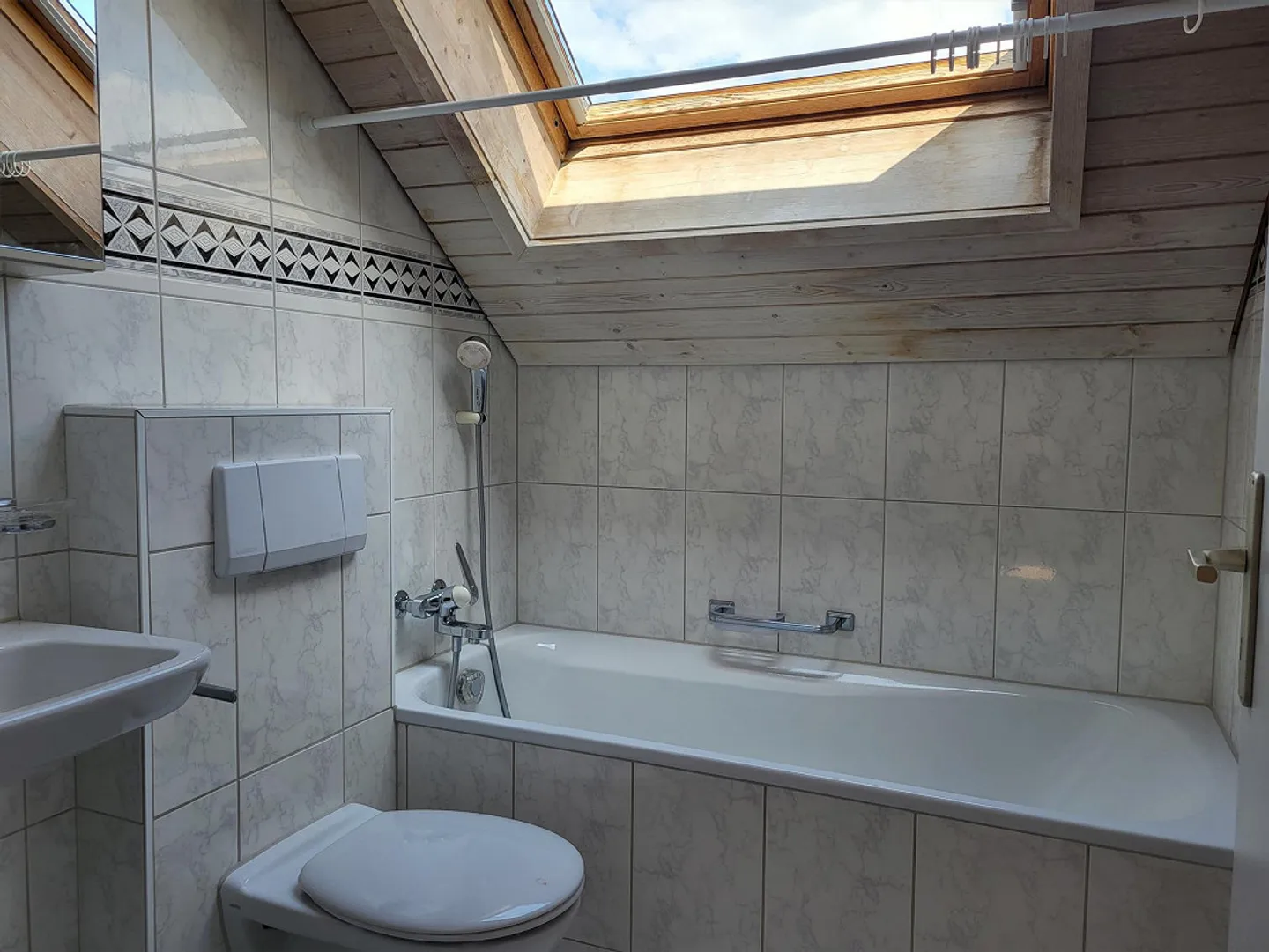 Ampio appartamento duplex di 3,5 locali - Foto 6 di 10