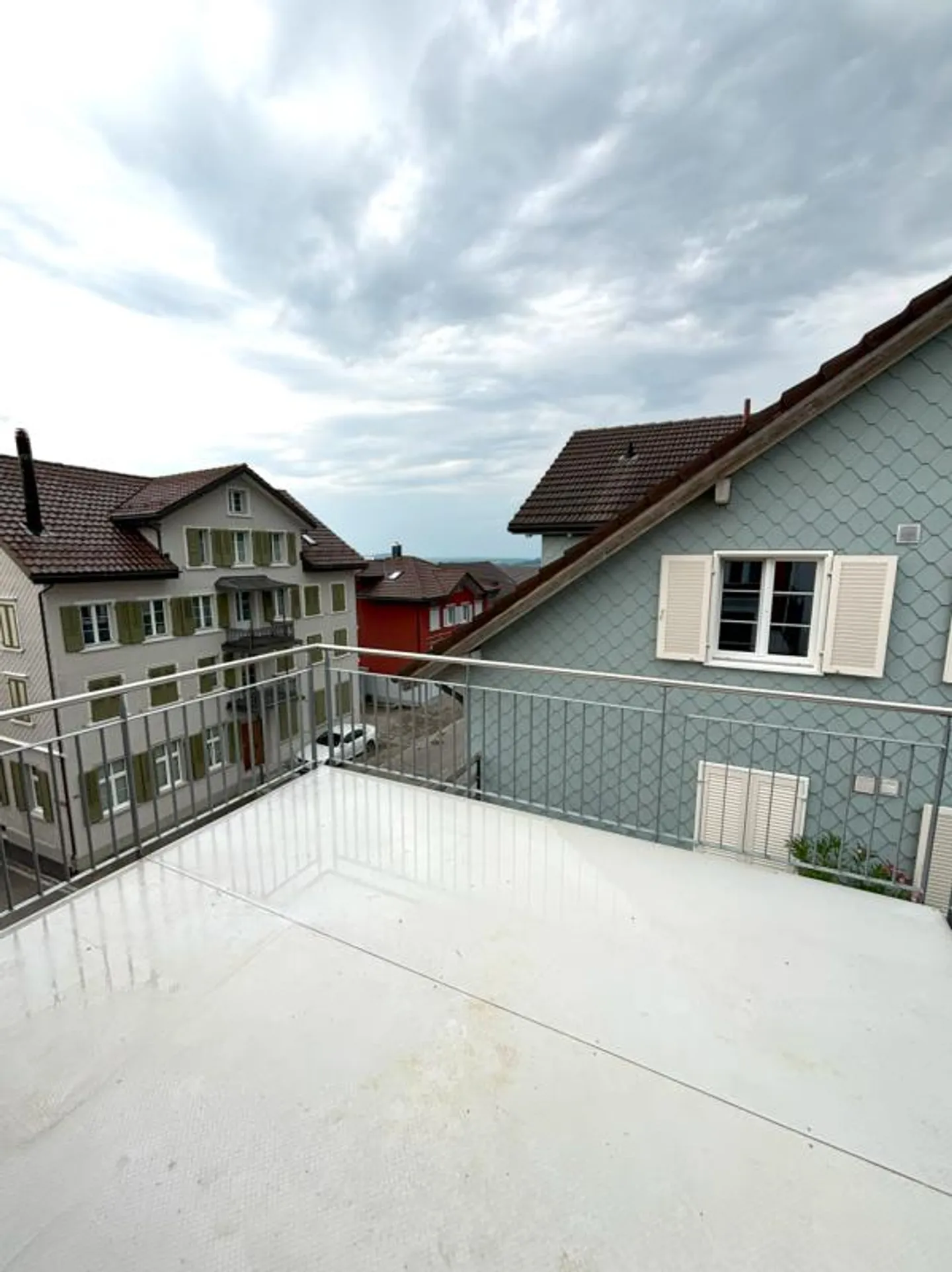 Spacious 4.5 Room Apartment - Photo 7 of 11