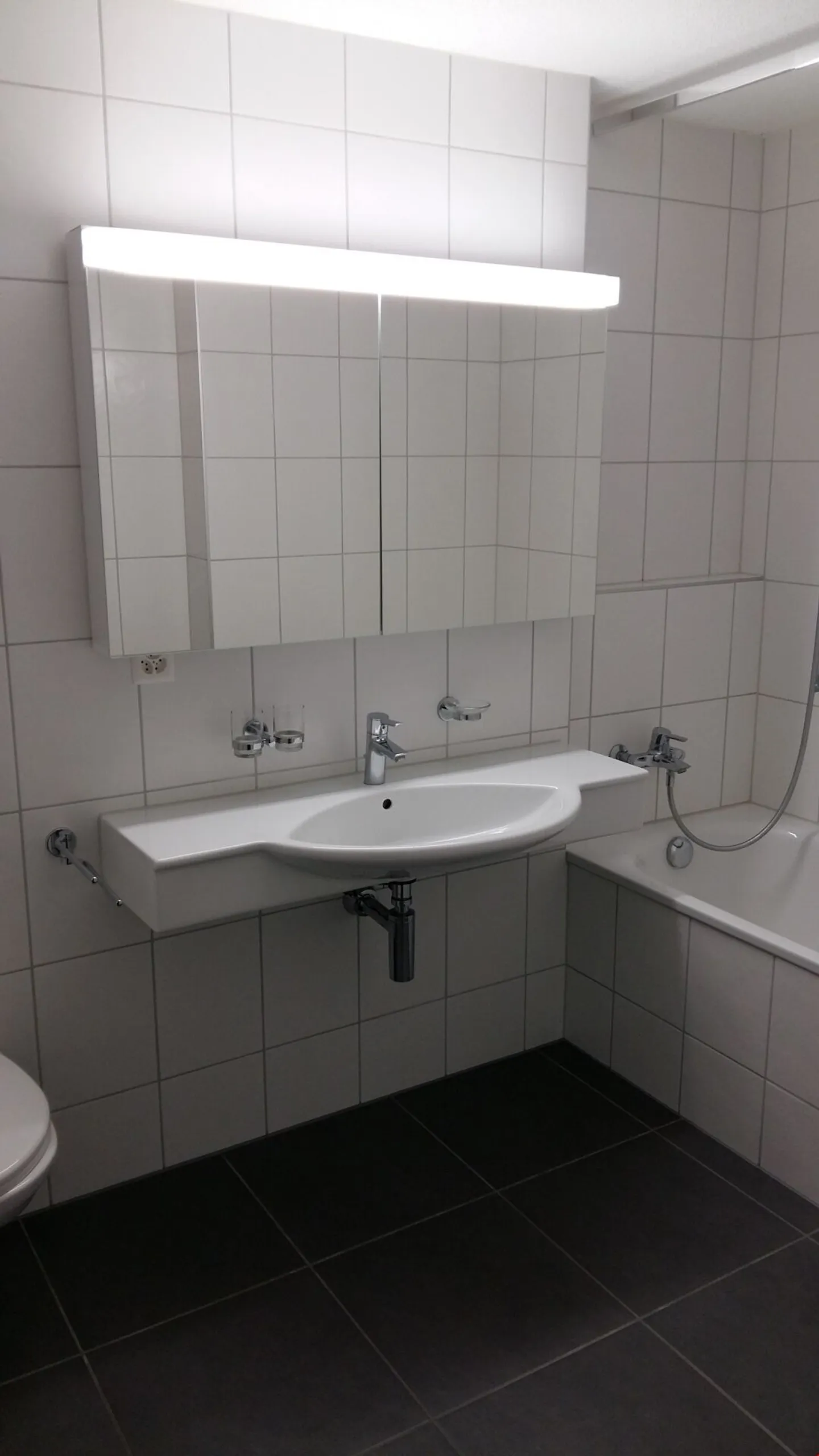 First-class 3 1/2-room apartment in Ins - Photo 3 of 5