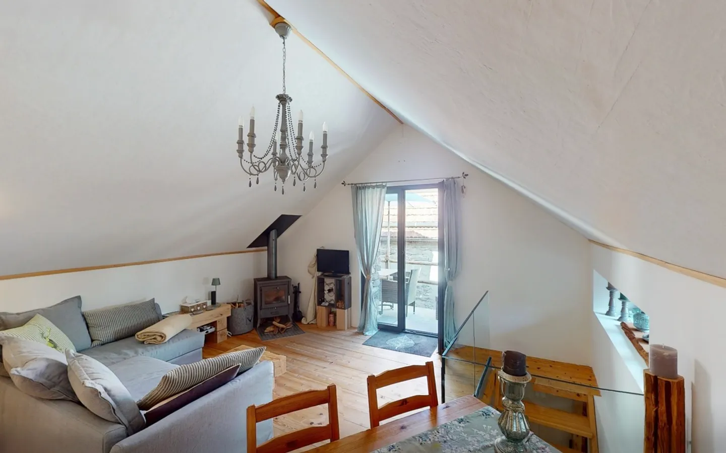 Charming Rustic in Verdasio – Your Retreat! - Photo 1 of 13