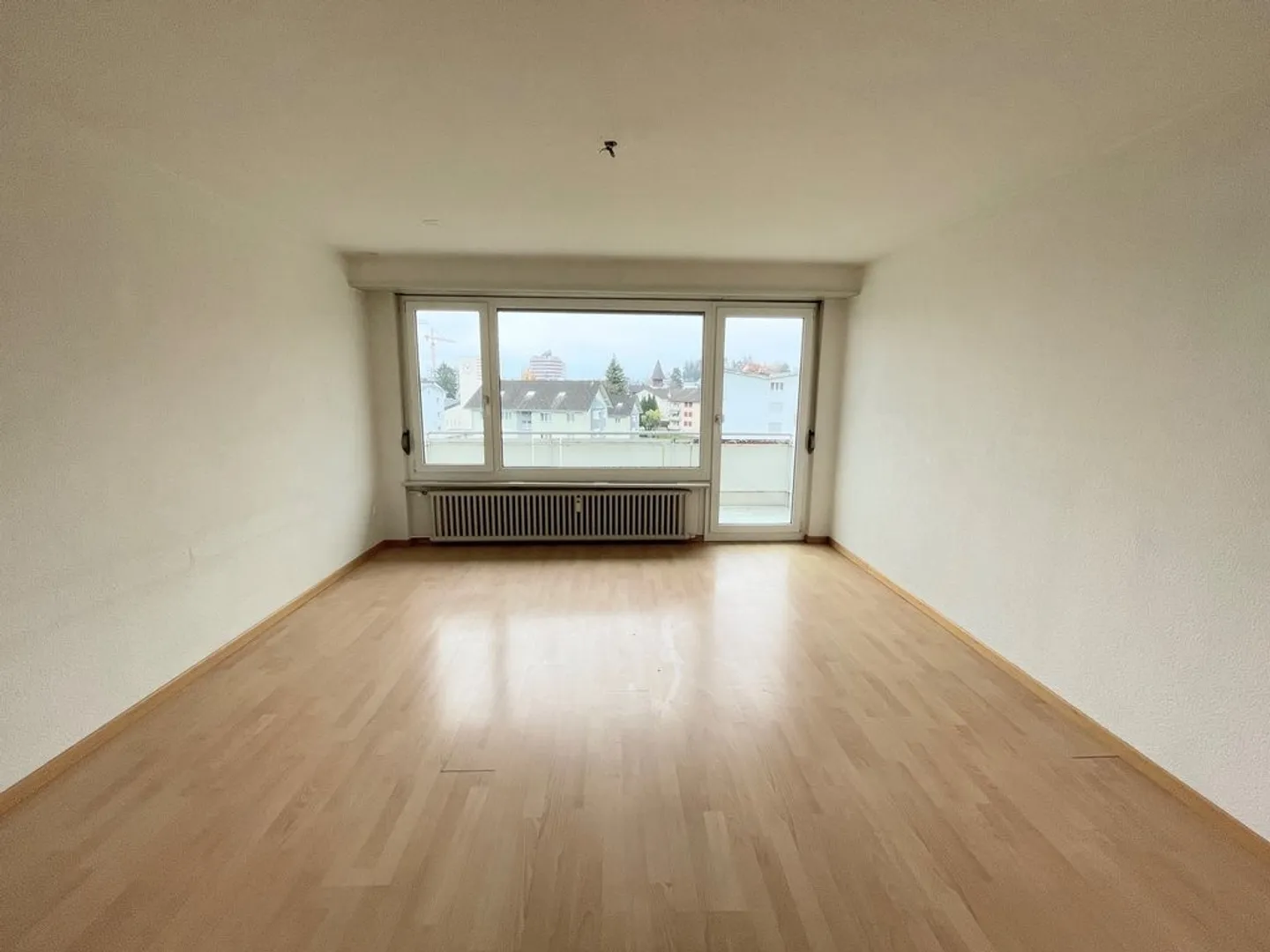 Charmante Wohnung mit Balkon - Foto 2 von 10