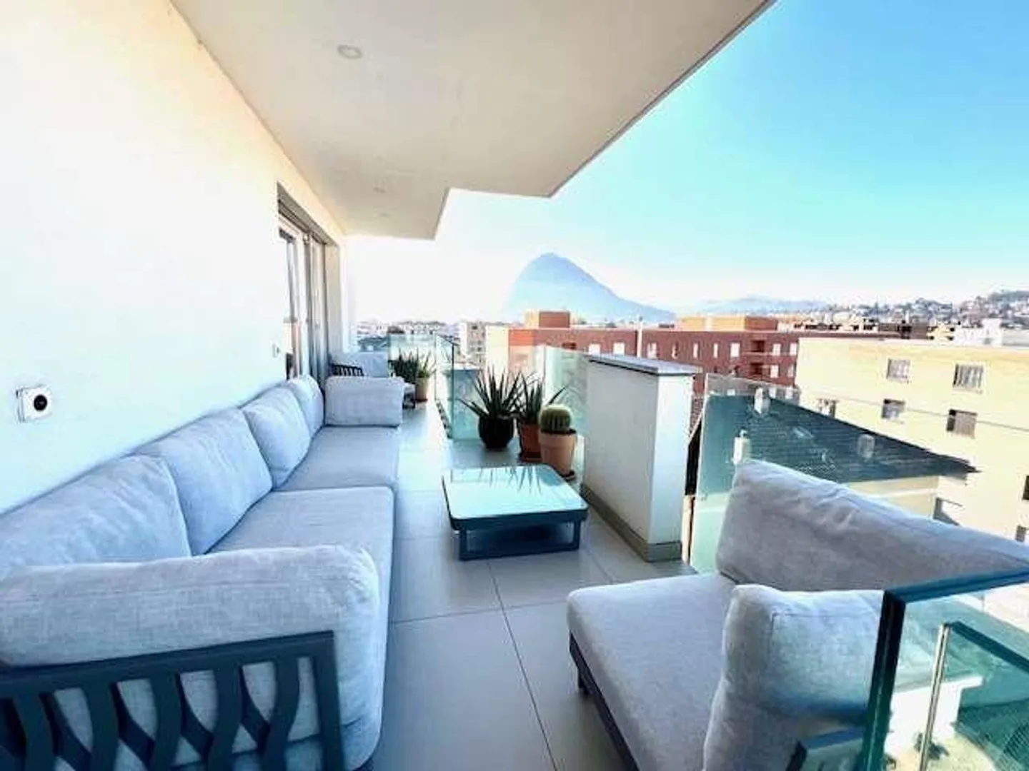 Attico con roof top alto standing a Lugano - Foto 6 di 13