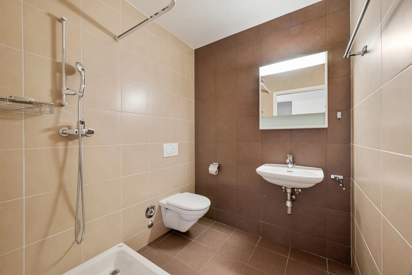 Spacious through apartment in Minergie building - Photo 7 of 13