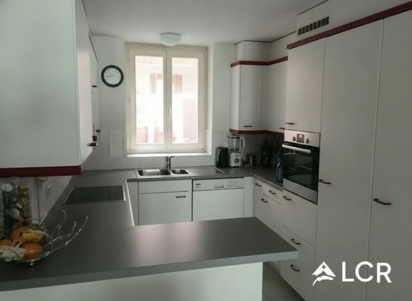 À louer - Duplex spacieux de 4,5 pièces avec vue dégagée à Landeron (NE) - Photo 2 sur 8