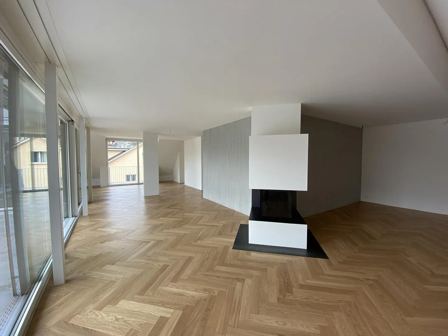 Vivre à un niveau élevé - appartement en attique exclusif en duplex - Photo 1 sur 12